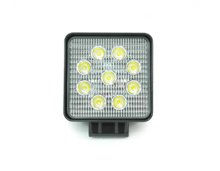 lampa-robocza-kamar-l0077-typ-samochodu-4x4-suv