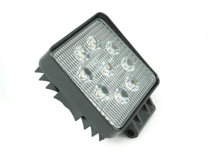 lampa-robocza-kamar-l0077-zastosowanie-oswietlenie-otoczenia