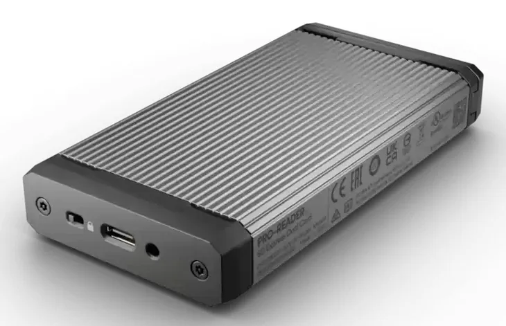 sandisk-pro-reader-sd-express-dual-card-usb-3-2-gen2-model-sandisk-pro-reader-sd-express