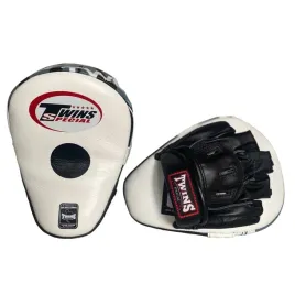 ochraniacze-piszczeli-i-stop-twins-special-pml10-wh-bk-r-uniwersalny