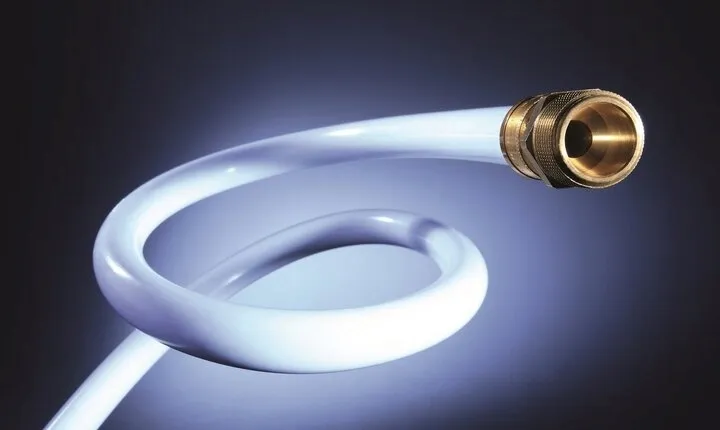 kolanko-tece-25-mm-dlugosc-0-m