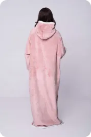 bluza-koc-rozowa-xxl-polarowa-z-kapturem-dluga