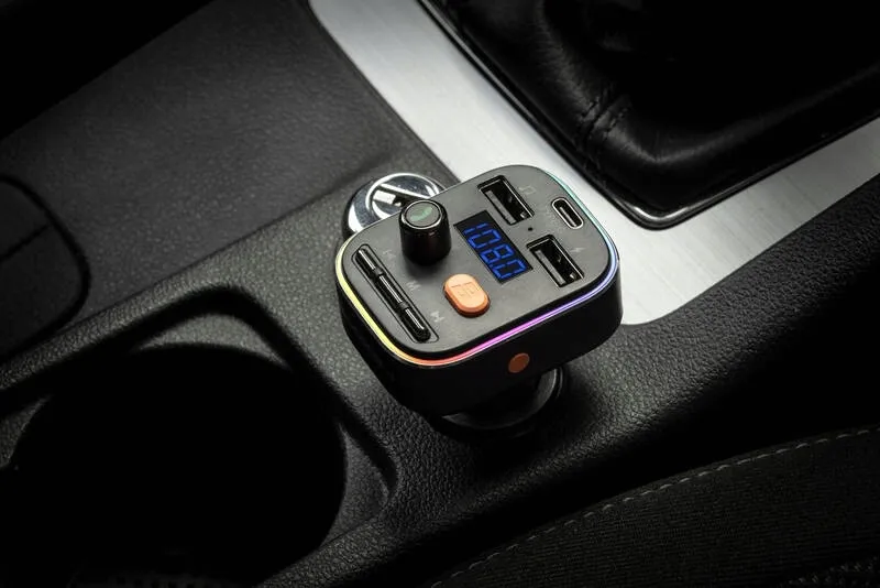 transmiter-samochodowy-fm-gogen-ctr-348-bt-c