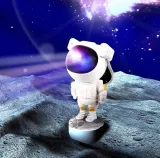 lampka-nocna-led-projektor-rzutnik-gwiazd-nieba-astronauta-dla-dzieci-pilot-kod-producenta-austronauta-projektor-dla-dzieci-led-pilot