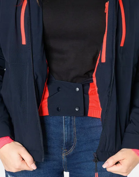 kurtka-megitarnow-s-plec-kobieta