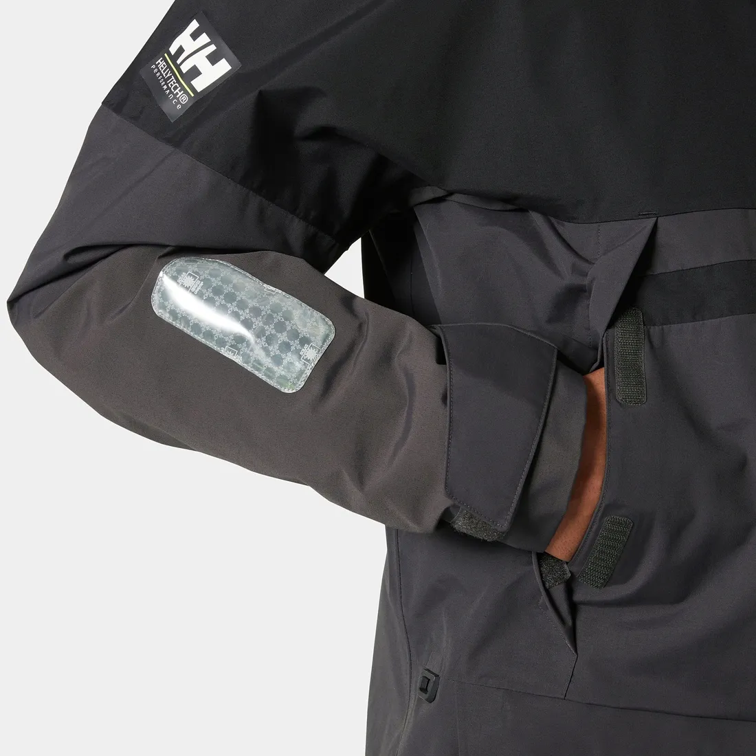 kurtka-helly-hansen-2025-pier-jacket-4-0-ebony-l