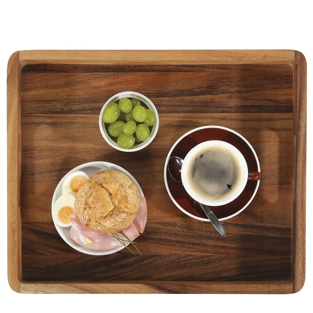 taca-zassenhaus-serve