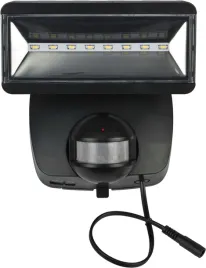 lampa-elewacyjna-brennenstuhl-400-lm-zasilanie-solarne