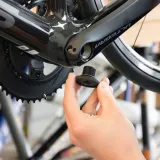 klucz-rowerowy-do-suportu-bbb-cycling-bracketgrip-black-blue-os-model-bbbbtl27lvariant