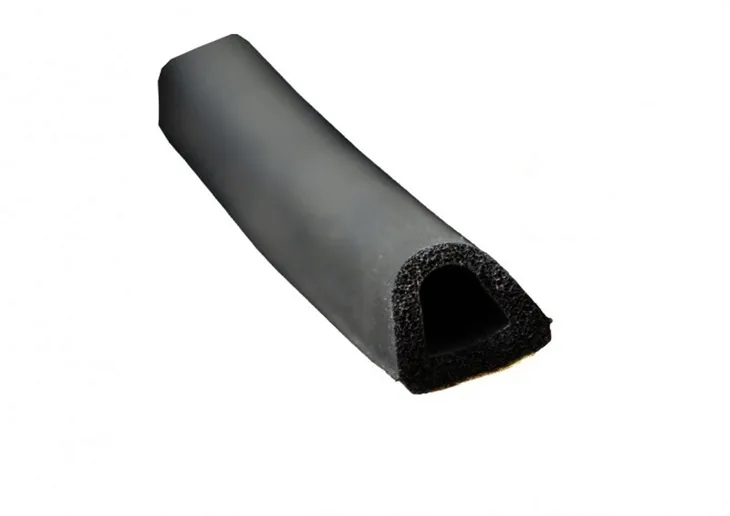 uszczelka-d-12x10-samoprzylepna-czarna-sd-54-50m-grubosc-10-mm
