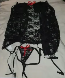 koronkowy-komplet-bielizny-damskiej-ponczochy-seksowny-s-m