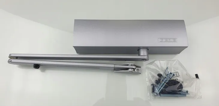 samozamykacz-geze-ts-2000-maksymalna-waga-drzwi-100-kg