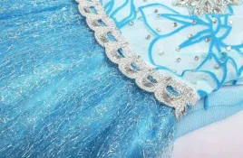 stroj-elsa-sukienka-zestaw-akcesoria-elza-frozen-110-cm-5-lat