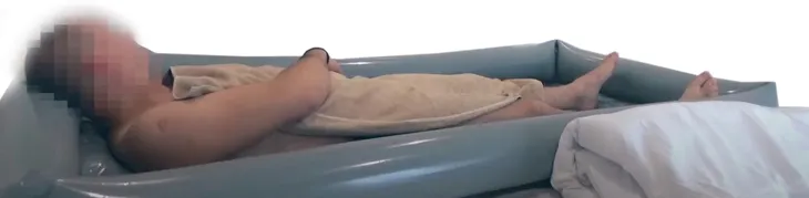 uchwyt-podlogowy-aptel-strona-uniwersalne