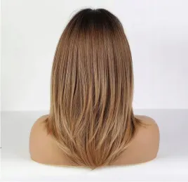 peruka-dluga-ombre-ciemny-blond-z-grzywka-syntetyczna-do-cosplay-50cm