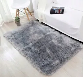 dywan-sztuczna-skora-owcza-80x150-cm-szary-puszysty