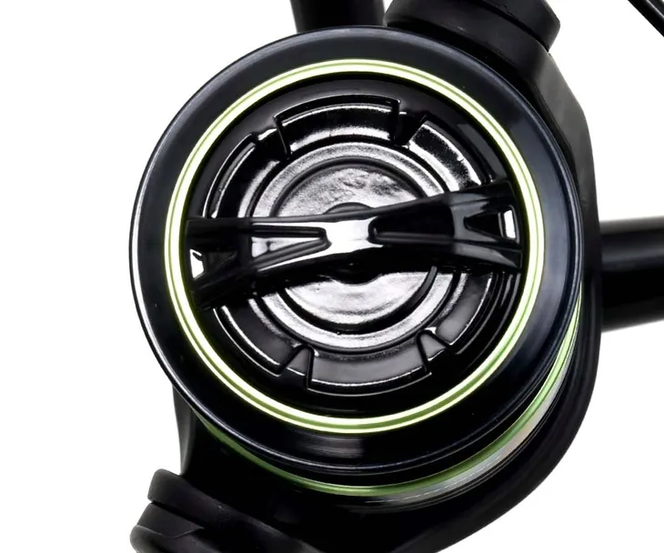 flagman-kolowrotek-squadron-flow-feeder-4000-fd-nawoj-80-cm