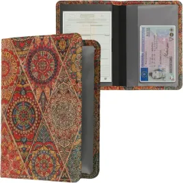 etui-na-dowod-rejestracyjny-pojazdu-z-korka-z-przegrodkami-na-karty