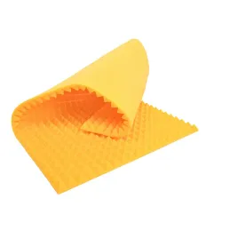 panel-akustyczny-zolta-pianka-rozpraszajaca-dzwieki-piramidka-200x100x5cm