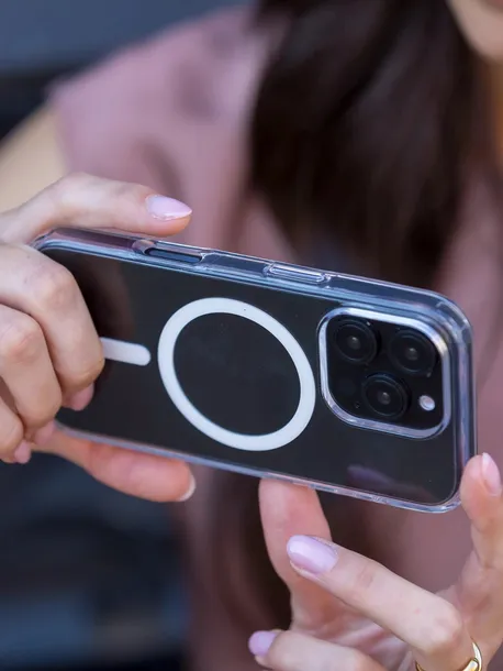 plecki-spigen-do-apple-iphone-16-pro-max-bezbarwny-kod-producenta-acs08387