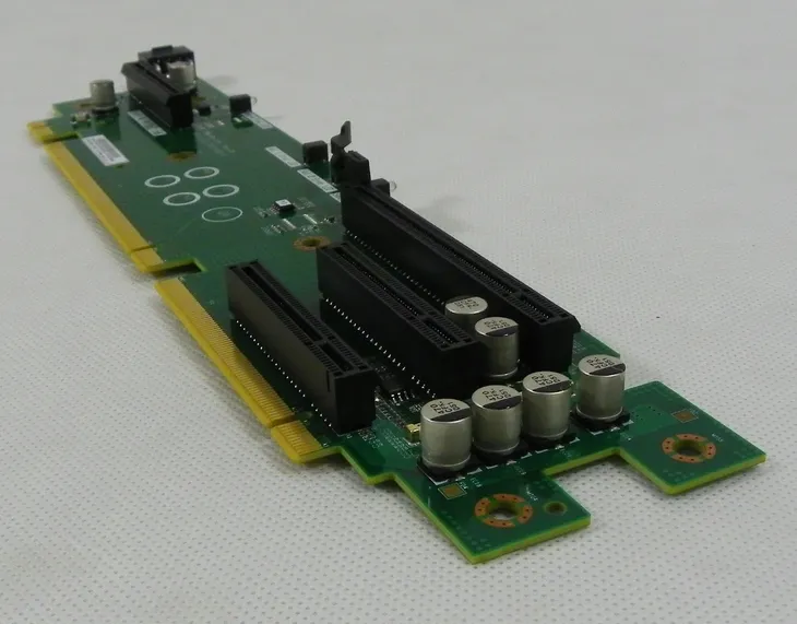 riser-ibm-69y4920-4x-pcie-do-system-x3755-m3-kod-producenta-69y4920-producent-ibm