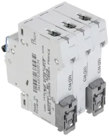 wylacznik-nadpradowy-trojfazowy-16-a-typ-c-legrand