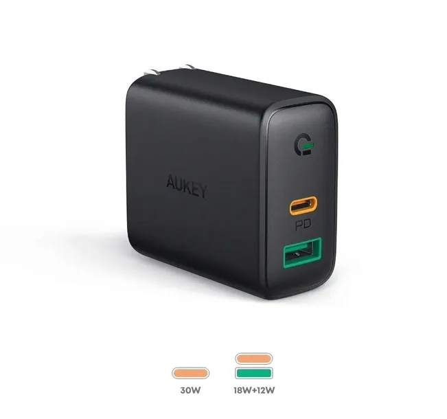 ladowarka-aukey-30w-2xusb-power-delivery-1xusb-a-1xusb-c-kod-producenta-aukey-pa-d1