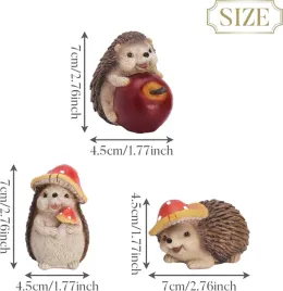 ozdoby-jesienne-z-trzema-jezami-i-elementami-grzybow-slodkie-figurki