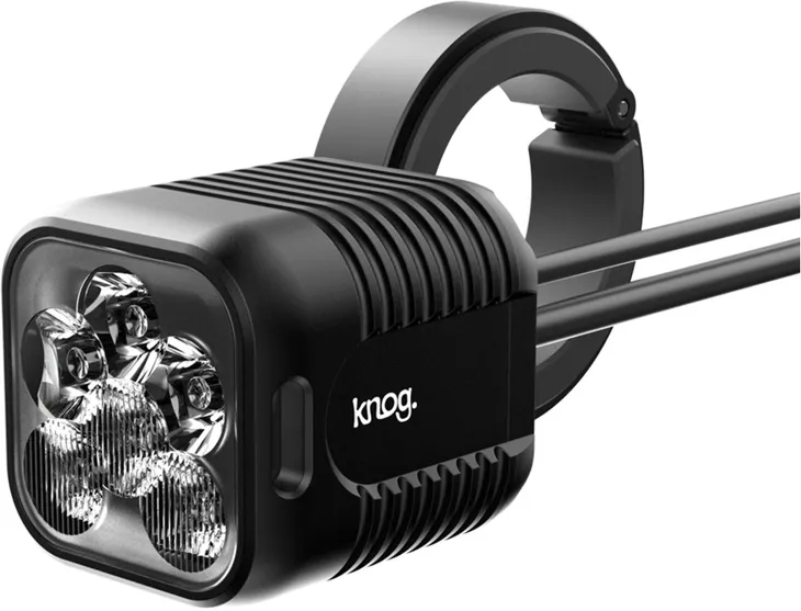knog-lampka-przod-blinder-e-1300-waga-85-g