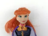 lalka-kraina-lodu-hasbro-e6853-28-cm-nazwa-spiewajaca-anna