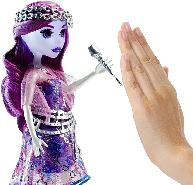 lalka-spiewajaca-straszygwiazda-monster-high-dyn97-wiek-dziecka-6-lat