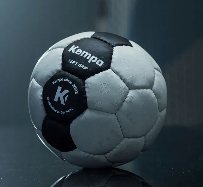 pilka-do-pilki-recznej-kempa-leo-blackandwhite-3-kod-producenta-200189208-3