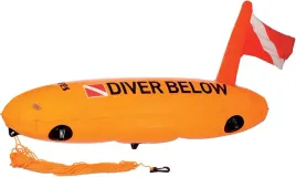 boja-torpedowa-pomaranczowa-aerodynamiczna-do-sportow-wodnych