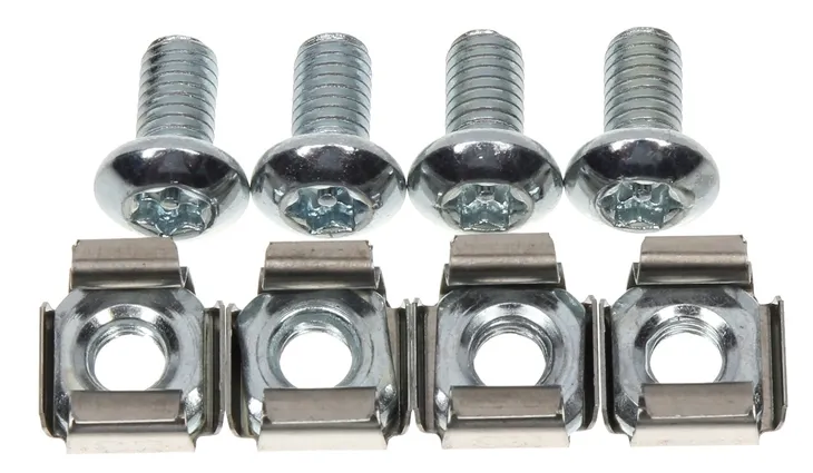 przepust-kablowy-do-szafy-rack-panel