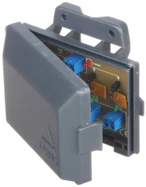 rozgaleznik-do-zasilacza-dc-4-wyjscia-bezpiecznik