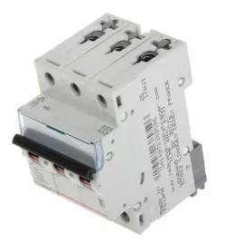 bezpiecznik-trojfazowy-32-a-typ-c-legrand-wylacznik-trojfazowy