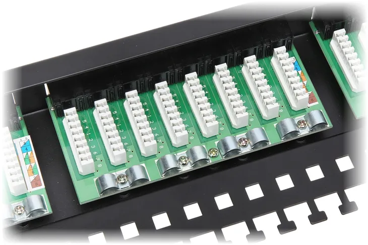 patch-panel-rj-45-do-szafy-rack-24-porty-kat-5e-kod-producenta-patch-panel-rj-45-rack-24-porty-kat-5e