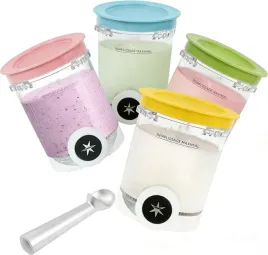 pojemniki-do-lodow-kubki-z-pokrywkami-i-lyzka-do-lodow-mrozonych