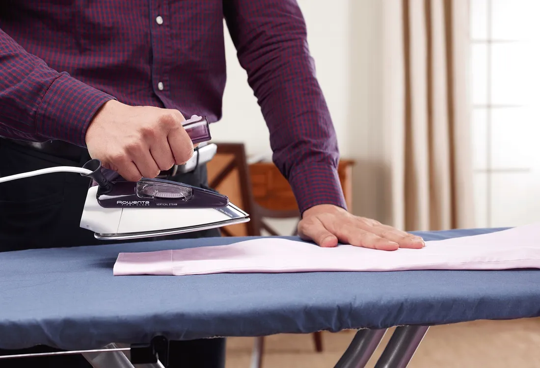 zelazko-rowenta-da1511-1000-w-turystyczne-marka-rowenta