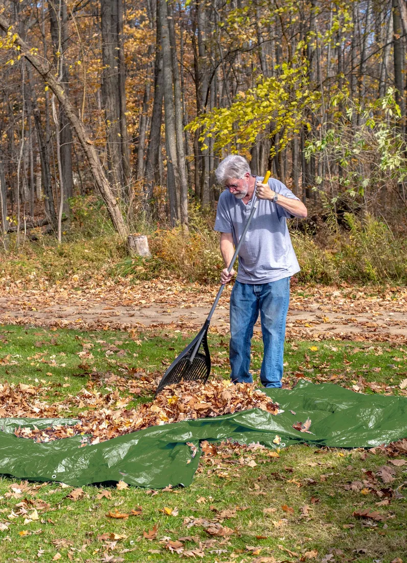 mocna-plandeka-zielona-6x10m-90g-m2-wzmacniane-krawedzie-wodoszczelna-dlugosc-10-m