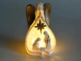 szopka-ceramiczna-led-biala-ze-zlotymi-detalami-swiateczna-dekoracja