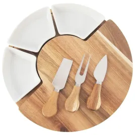 drewniana-deska-do-serow-i-wedlin-z-miseczkami-i-nozami