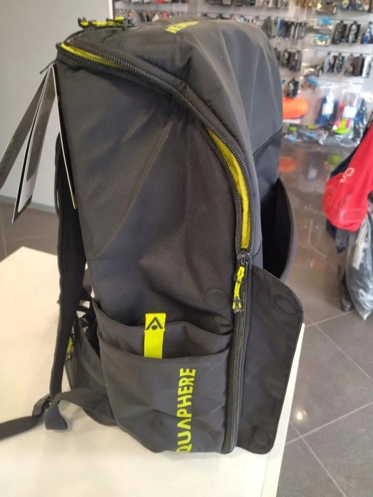 plecak-aquasphere-transition-czarny-35-l