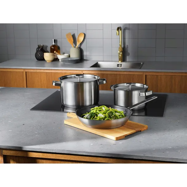 zestaw-electrolux-e3ss-informacje-dodatkowe-pokrywka-w-zestawie