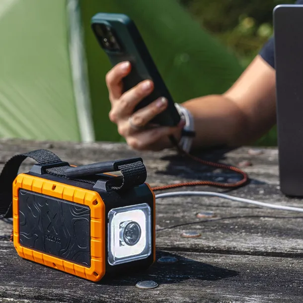 powerbank-xtorm-rugged-flashlight-40000-mah-100-w-szerokosc-produktu-7-cm