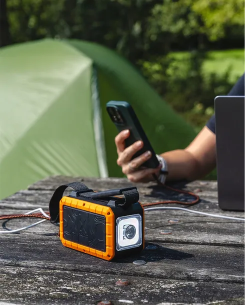 powerbank-xtorm-rugged-flashlight-40000-mah-100-w-kod-producenta-xr204