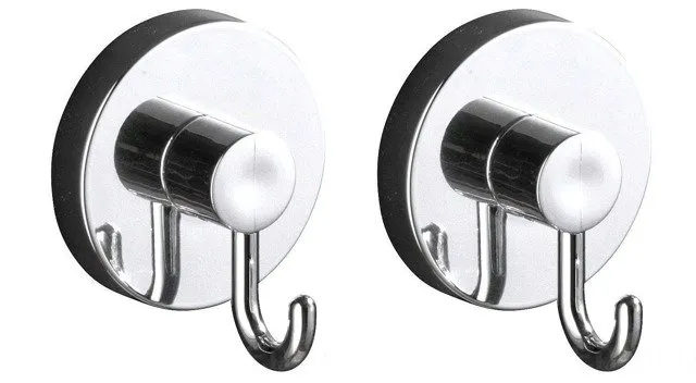 wieszaki-na-przyssawki-tworzywo-sztuczne-2-sztuki-5x6-7x6-cm-srebrny-marka-wenko