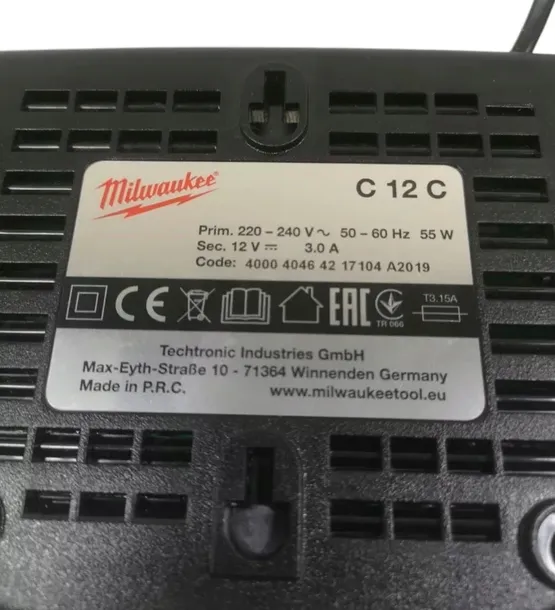 ladowarka-milwaukee-c12c-4932352000-certyfikat-ce-waga-z-opakowaniem-0-2-kg