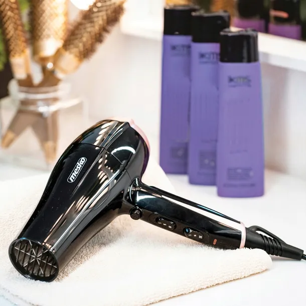 suszarka-do-wlosow-regulacja-2000w-koncentrator-moc-2000-w