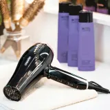 suszarka-do-wlosow-regulacja-2000w-koncentrator-moc-2000-w